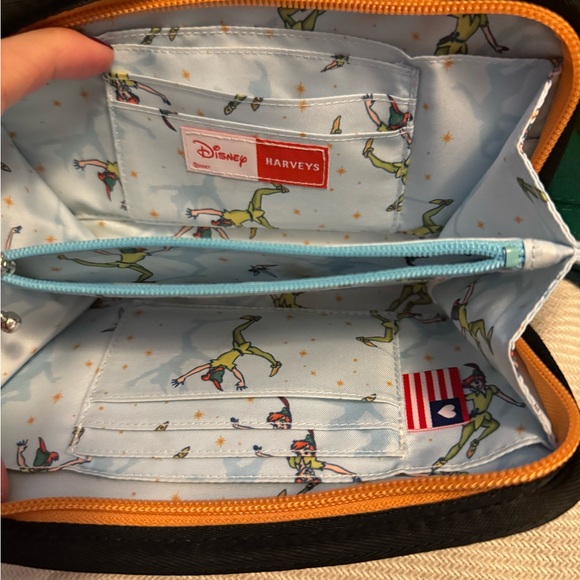 Harvey’s Disney Peter Pan set - Picture 8 of 9